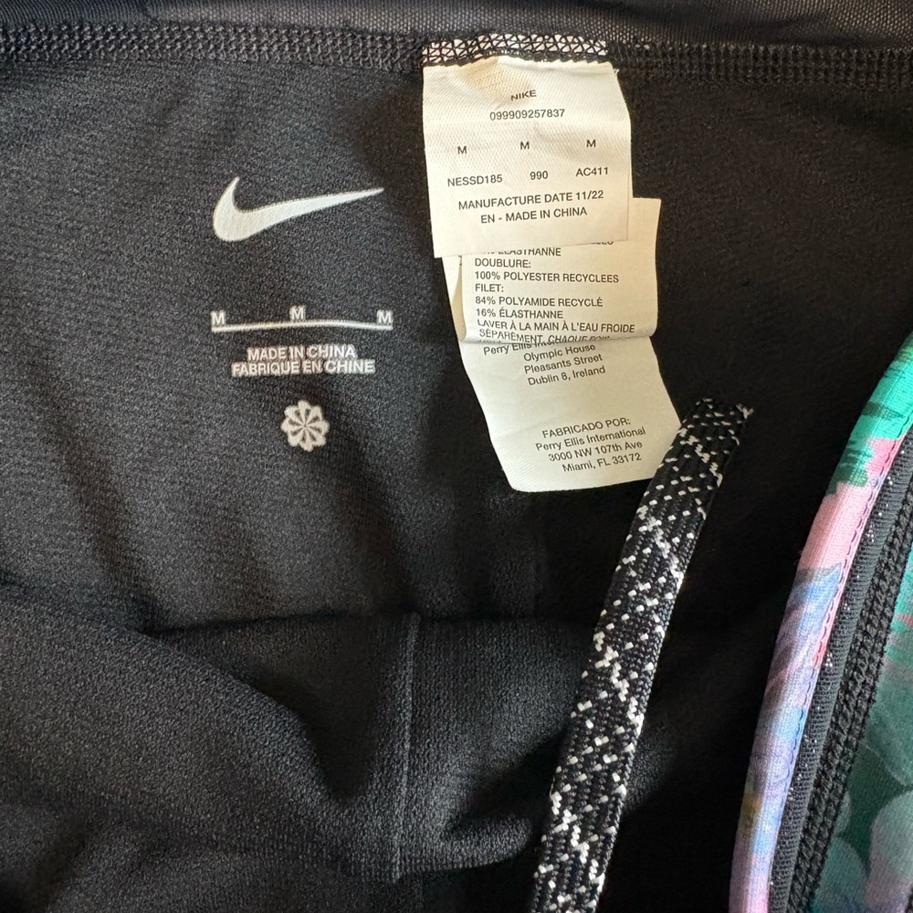 Nike Floral Fusion Swimwear - Picture 5 of 11